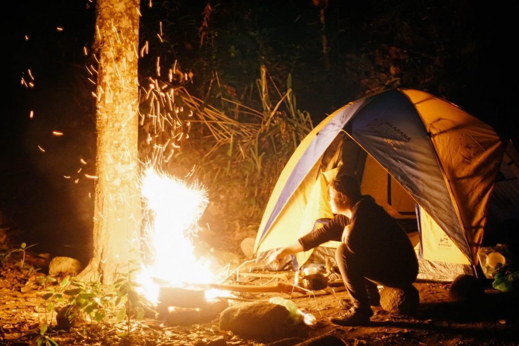 Camping Essentials You Need to Have in Your Rucksack | TAHAN Camping Essentials You Need to Have in Your Rucksack, TAHAN, chang duong 372832 unsplash,