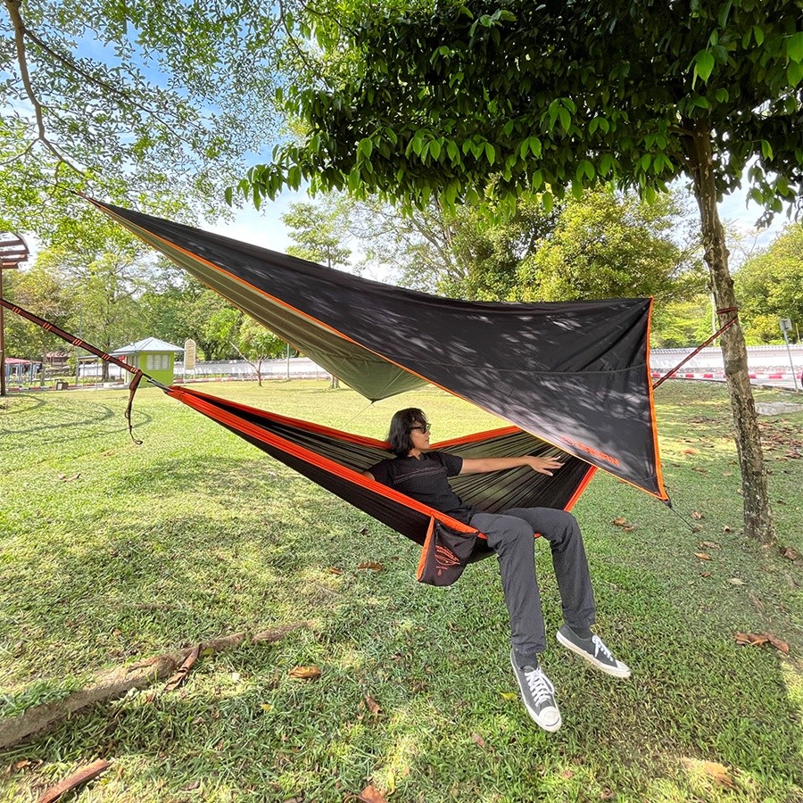 TAHAN Traverse XL Hammock, instant setup, easy assembly, comfortable, durable fabric, outdoor relaxation, portable design, sturdy frame, all-weather resistant, maximum weight capacity, premium materials, adjustable straps, quick installation, spacious, backyard lounging, camping essential, leisure time, stress-relief, ergonomic design, relaxation gear, best outdoor companion